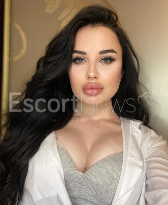 Photo escort girl KIRA: the best escort service