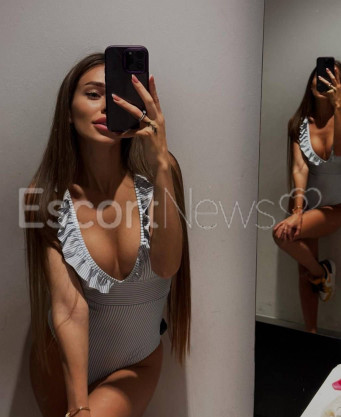 Photo escort girl Alina: the best escort service