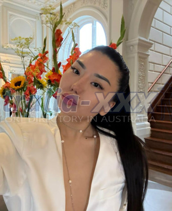 Photo escort girl MADINA: the best escort service