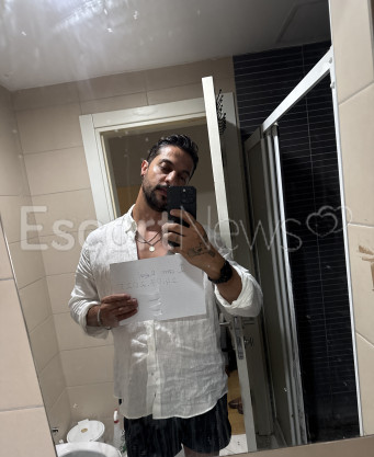 Photo escort girl Andrew: the best escort service