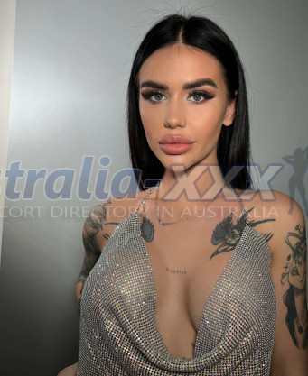 Photo escort girl Zenava: the best escort service