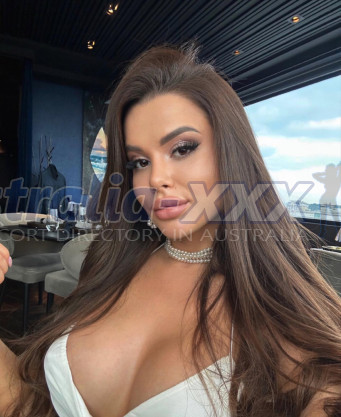 Photo escort girl Adrianna: the best escort service