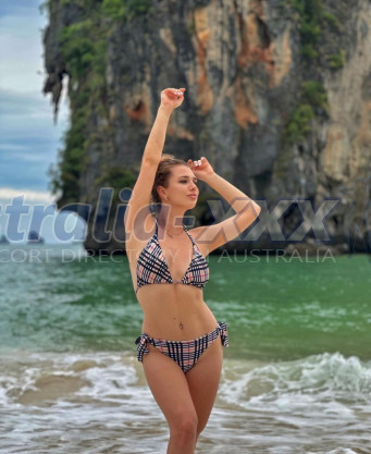 Photo escort girl Leah: the best escort service