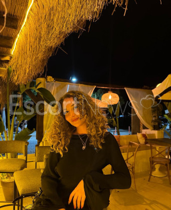 Photo escort girl Azra : the best escort service