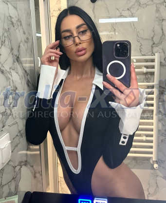 Photo escort girl Barbie: the best escort service