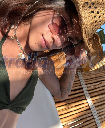 Photo escort girl Stella Bianchi: the best escort service