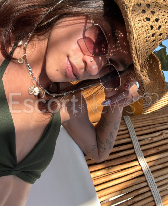 Photo escort girl Stella Bianchi: the best escort service