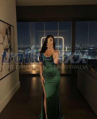 Photo escort girl Toprak: the best escort service