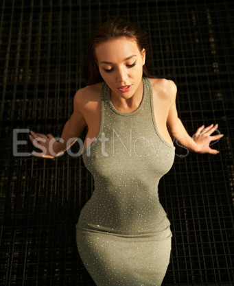 Photo escort girl Banu: the best escort service