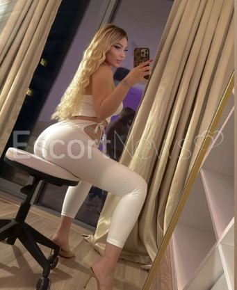 Photo escort girl Sofya : the best escort service
