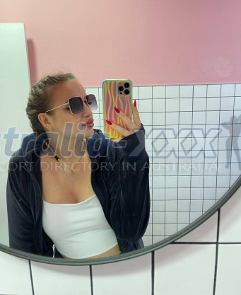 Photo escort girl Svetlana: the best escort service