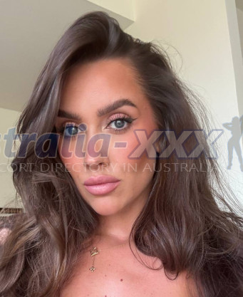 Photo escort girl Sandra: the best escort service