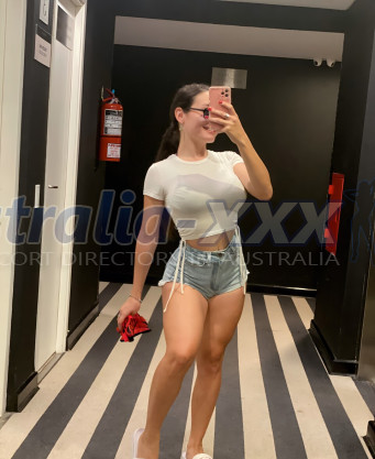 Photo escort girl Kendall: the best escort service