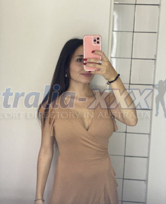 Photo escort girl Akane: the best escort service