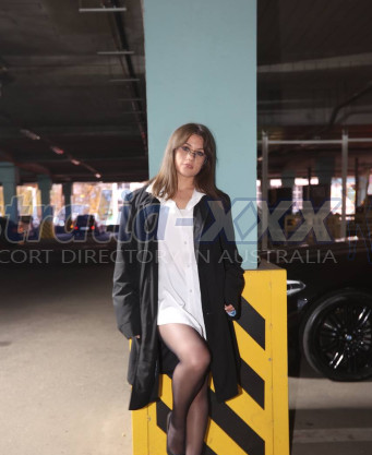 Photo escort girl Soarya: the best escort service