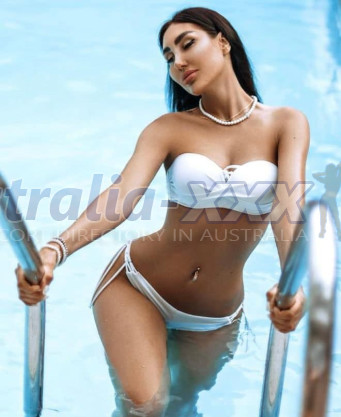 Photo escort girl Romina: the best escort service