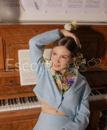 Photo escort girl Adelina: the best escort service