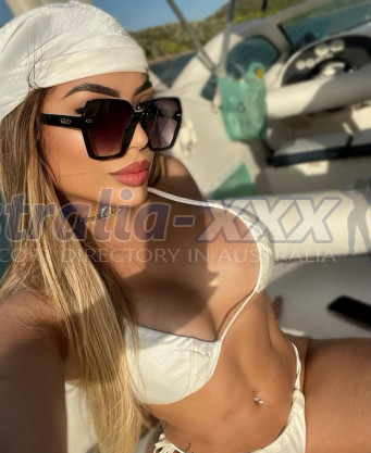 Photo escort girl Mayla: the best escort service