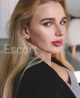 Photo escort girl Laura: the best escort service