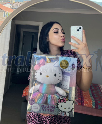 Photo escort girl Cerenayz: the best escort service