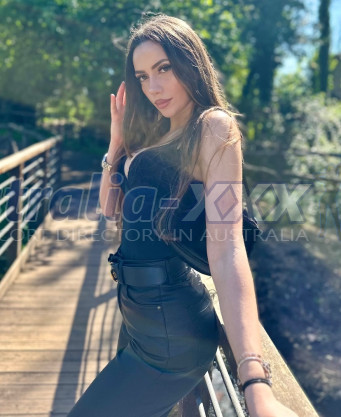 Photo escort girl Yasmin: the best escort service