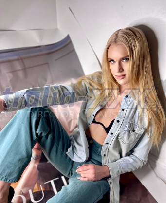 Photo escort girl Sheila: the best escort service