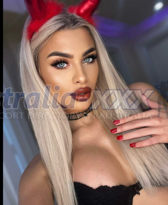 Photo escort girl SCARLETT: the best escort service