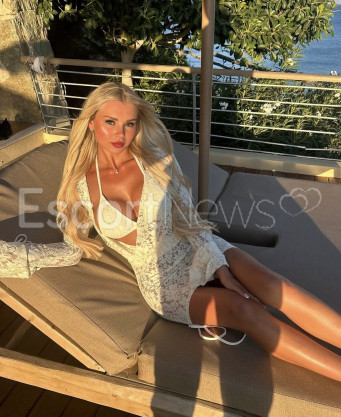 Photo escort girl alinaa: the best escort service