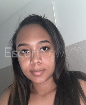 Photo escort girl Lisa latina: the best escort service