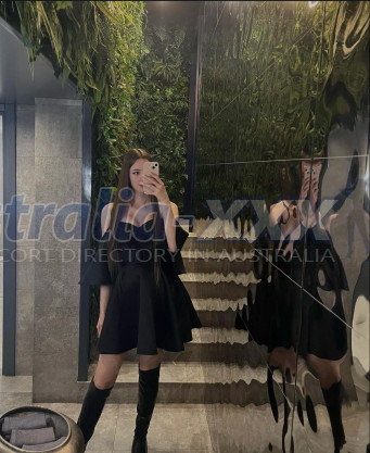 Photo escort girl haniesa: the best escort service