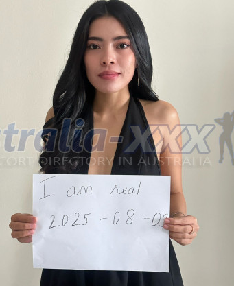 Photo escort girl Dinda: the best escort service