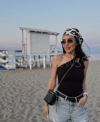 Photo escort girl BADE: the best escort service