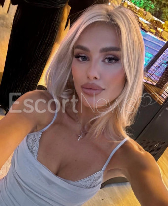 Photo escort girl Kriss: the best escort service