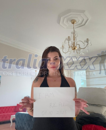 Photo escort girl Sevda: the best escort service