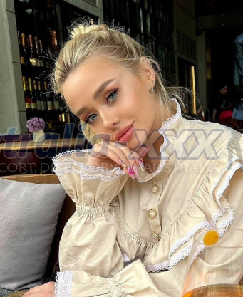 Photo escort girl Sonia: the best escort service