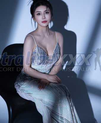 Photo escort girl Tyana: the best escort service
