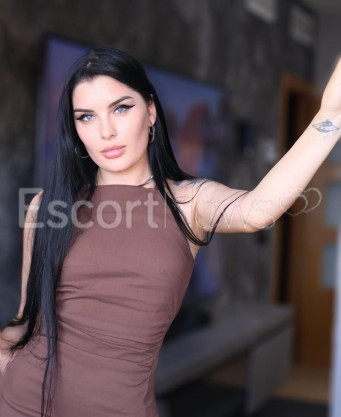 Photo escort girl Amina : the best escort service