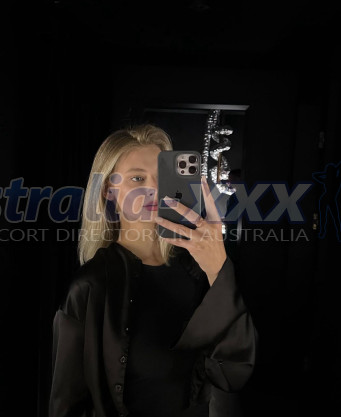 Photo escort girl VALERIA: the best escort service