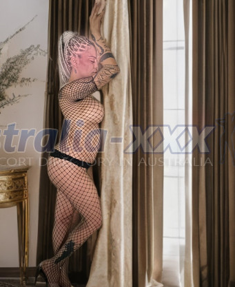 Photo escort girl Trio with Lola : the best escort service