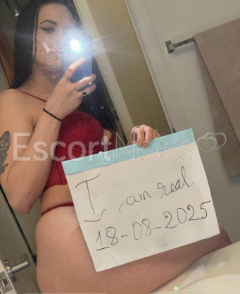 Photo escort girl Kimia: the best escort service