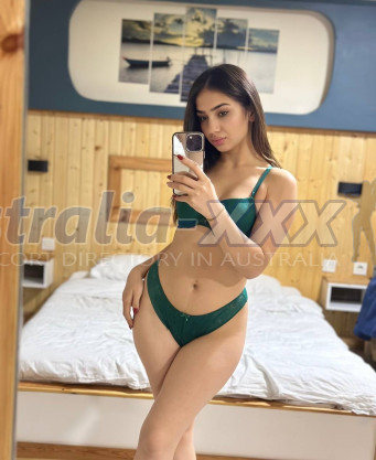 Photo escort girl Melek: the best escort service