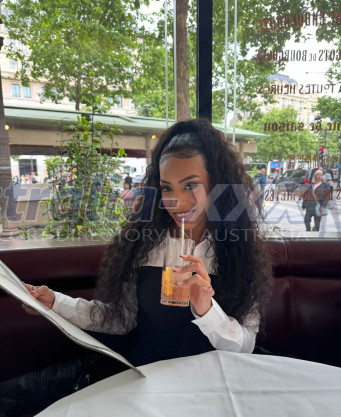 Photo escort girl MOZETTA: the best escort service