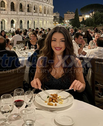 Photo escort girl Maya: the best escort service