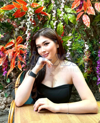 Photo escort girl Sanda: the best escort service
