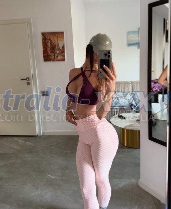 Photo escort girl Ceyda: the best escort service