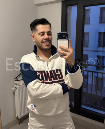 Photo escort girl Berk: the best escort service