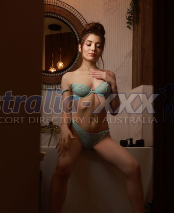 Photo escort girl Addison: the best escort service