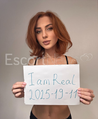 Photo escort girl Daniela FOX: the best escort service