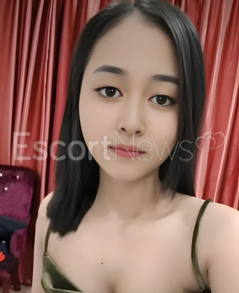 Photo escort girl Novi: the best escort service