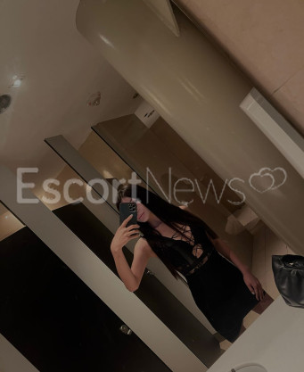 Photo escort girl Kiana: the best escort service